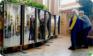 Lachspiegelset-in-woonvoorziening-voor-ouderen-1