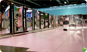 XXL-lachspiegels-in-Parijs-1